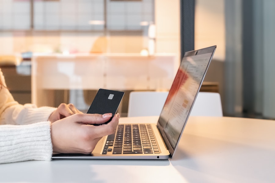 Cash flow management for e-commerce businesses